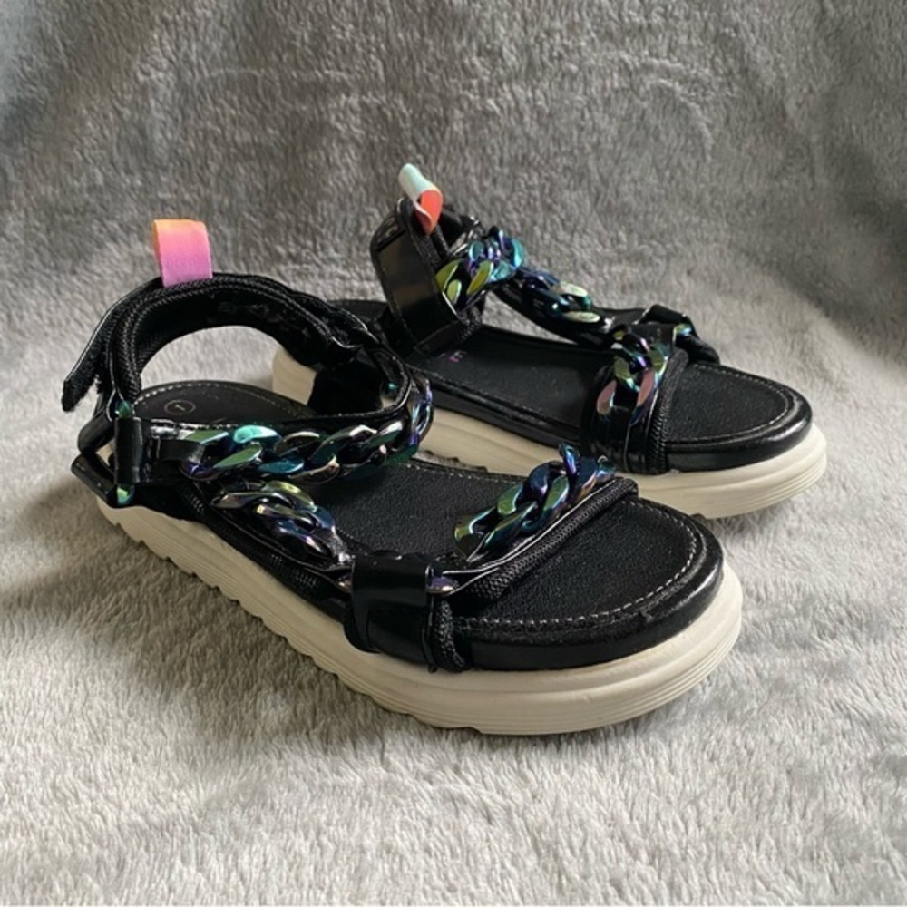 Justice Sandal’s Shoes Girls Size 1 Velcro Strap Black New With Tags Chains